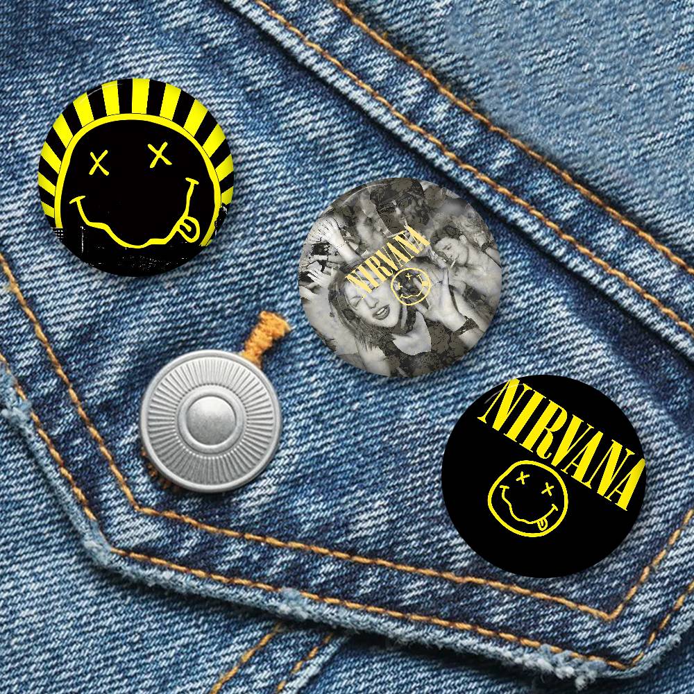 Nuevos broches N-Nirvana, Pin  - Gaming Console Buttons reseña y precio